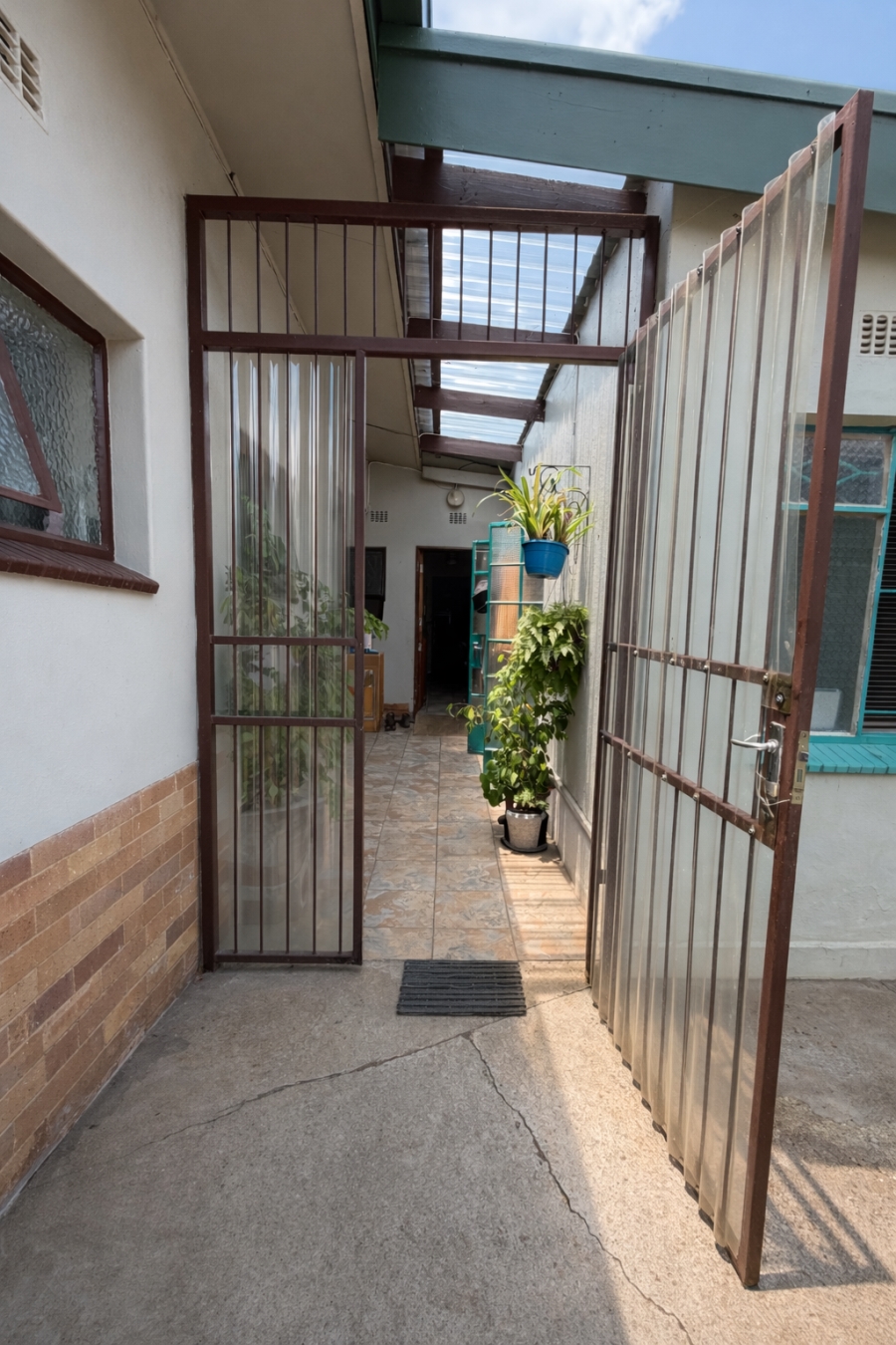 4 Bedroom Property for Sale in Miederpark North West